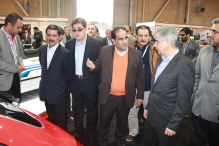 قائم مقام وزیر صنعت، معدن و تجارت از غرفه گروه خودروسازی سایپا بازدید کرد