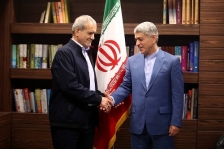 ویدئو/اظهارات طیب‌نیا پس از شروع همکاری با پزشکیان