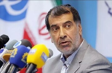 حمله دسته جمعی رادیکال‌ها به «باهنر»